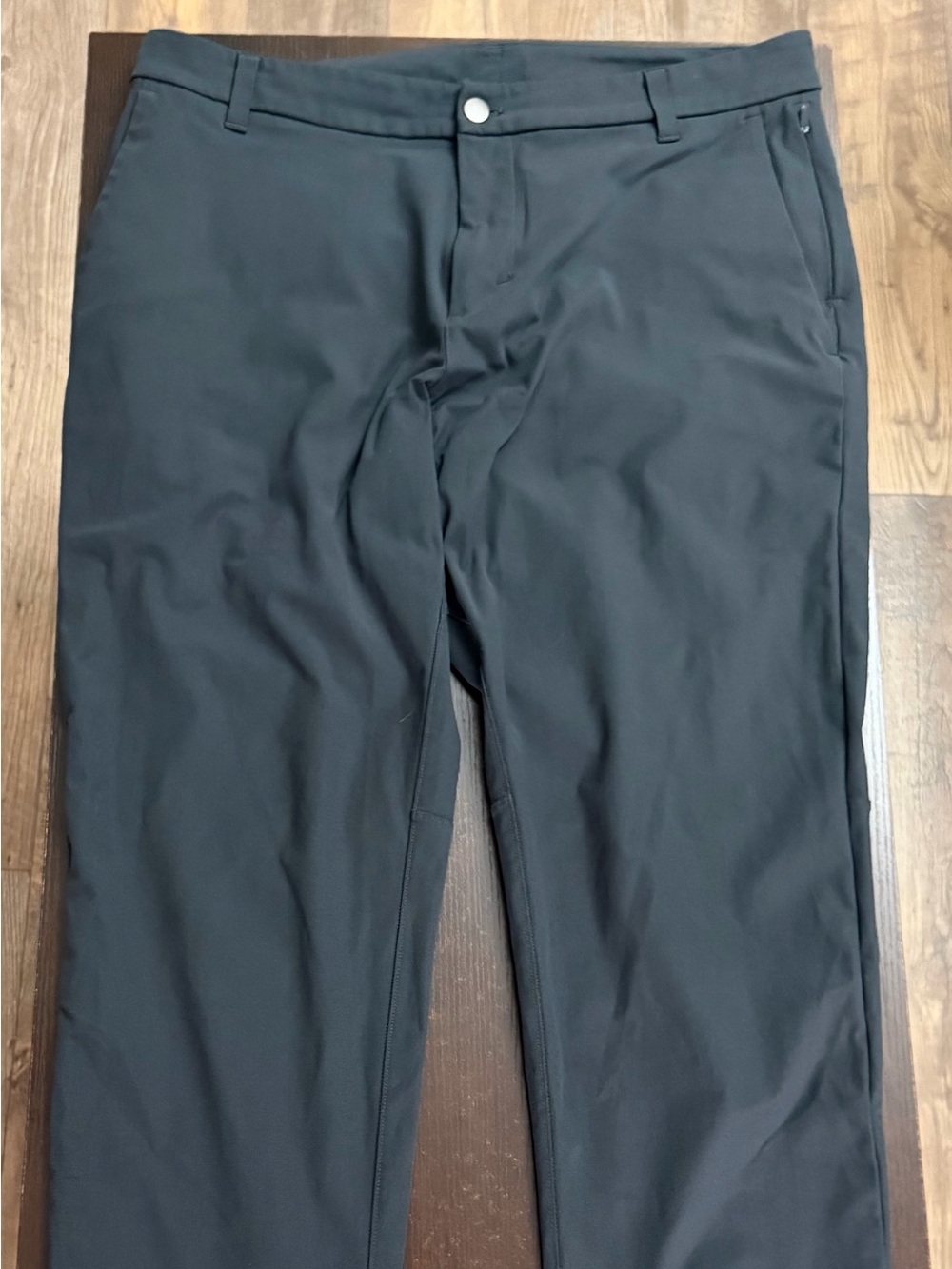 Lululemon Men’s Grey Commission Pant Classic Warpstreme. Size 34